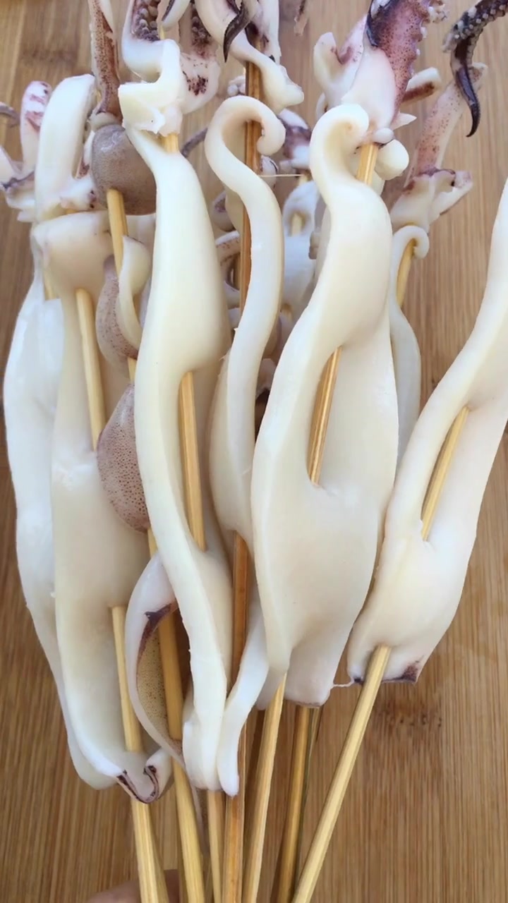 家庭版鱿鱼串的的做法,简单又美味,以后不用出去买啦
