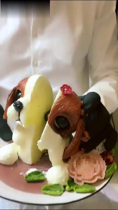 哼!这么可爱的“狗狗”蛋糕,被裱花师切开的瞬间还是惊到了!