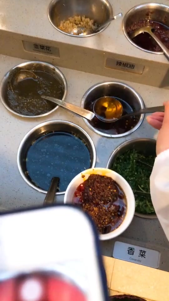 火锅0元清汤变锅底,感觉比花钱的还好吃,太香了!