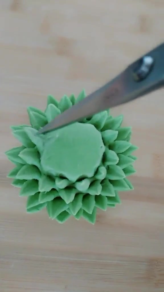 菠菜面的松果馒头,怎么样?试试