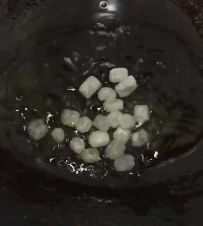鸡腿炖土豆的家常做法,简单易做,健康美味,都说好吃