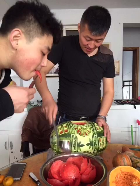 不知道西瓜灯是怎么掏空的?一起看看!