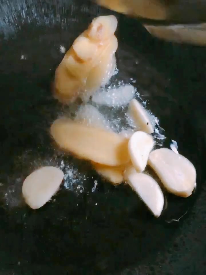 鸭肠别扔掉,大厨教你鸭肠极品做法,简单易懂!