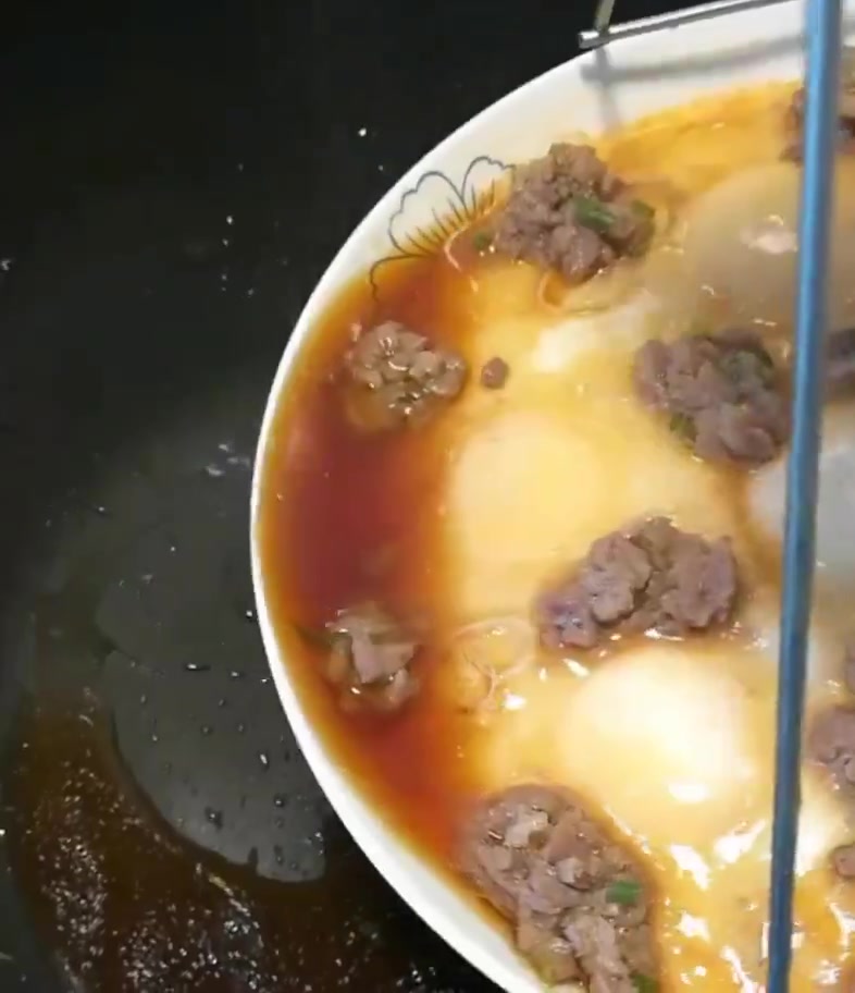 肉沫蒸卧鸡蛋,鲜美嫩滑,营养丰富,香味十足,宝宝超爱吃!