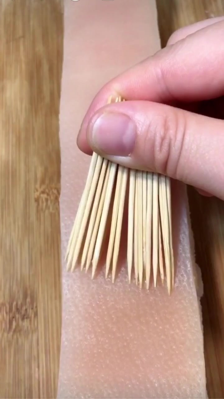 脆皮五花肉的做法,你们学会了吗?做法非常简单!