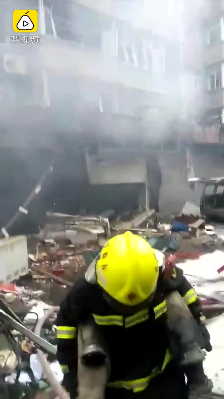 长春一冷鲜肉铺燃气爆炸,致4人受伤