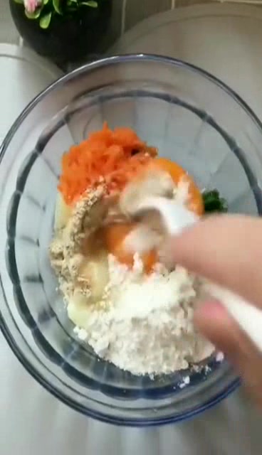 宝宝爱吃的土豆蔬菜丸子,营养又方便做!