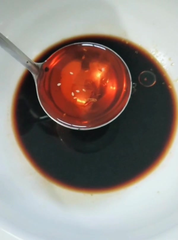 家庭版小凉菜酸辣莲藕,做法简单,比饭店好吃百倍
