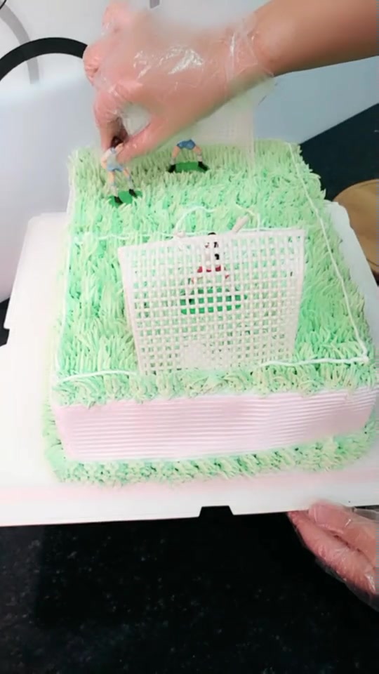 创意糕点:足球场蛋糕,国足必胜!