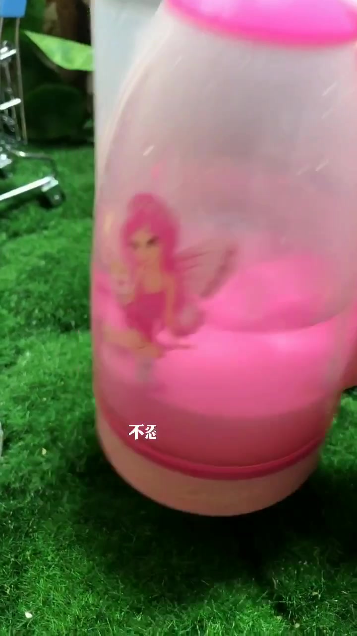 没有碗的时候可以这样泡面,这么好的技能还不快快get起来