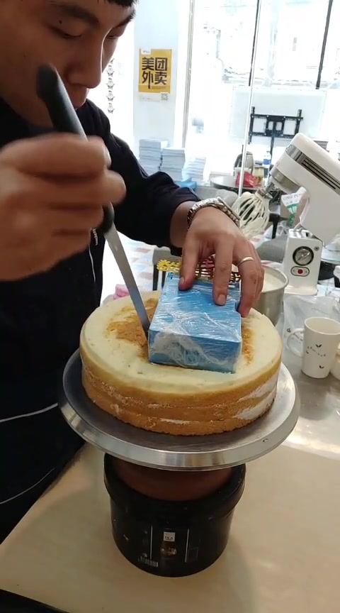 用毛爷爷做蛋糕,看见这个蛋糕你心动吗?