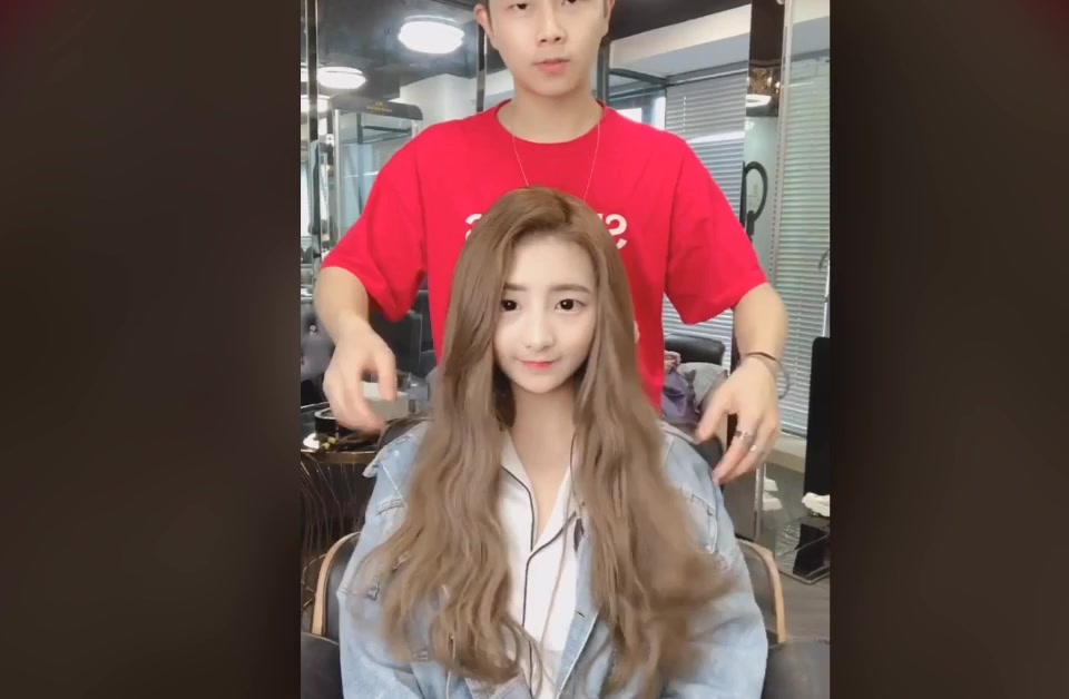 超级无敌显白的奶茶灰,关键是还显年轻妈妈们也能驾驭