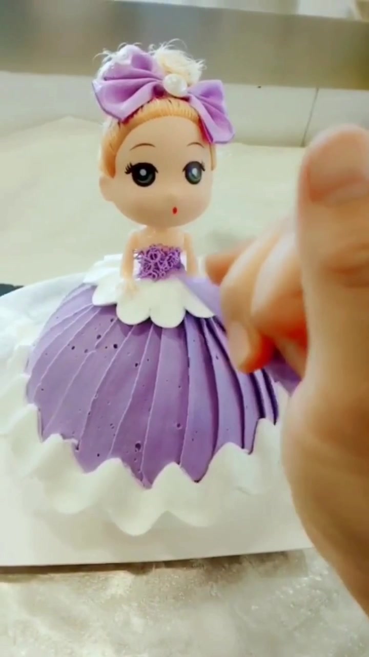 #美食#紫色小可爱生日蛋糕!好看吧