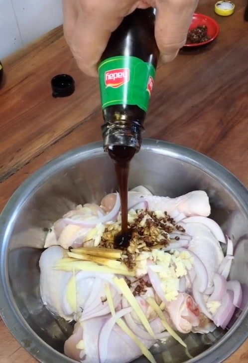 炸鸡腿最好吃的做法,香酥美味,配上孜然粉辣椒粉,完美