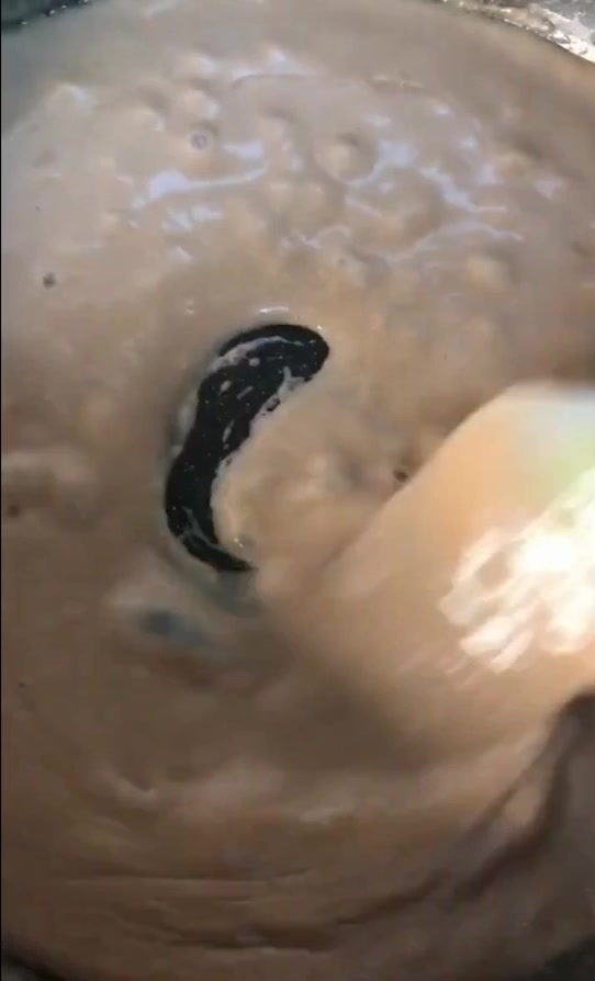 教大家巧克力牛奶冻的做法,在家做干净健康又好吃,做法很简单