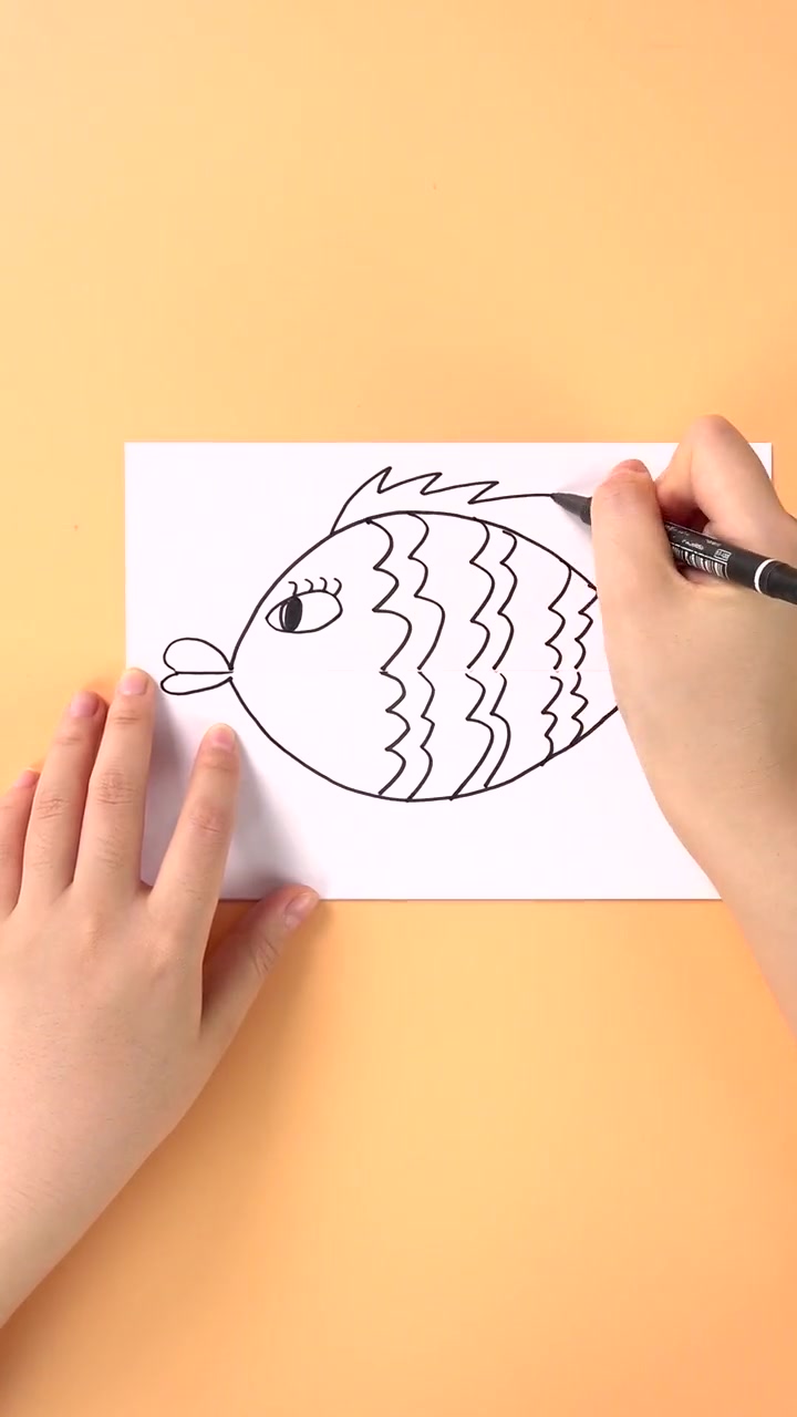 好玩的简笔画小鱼,炒鸡简单