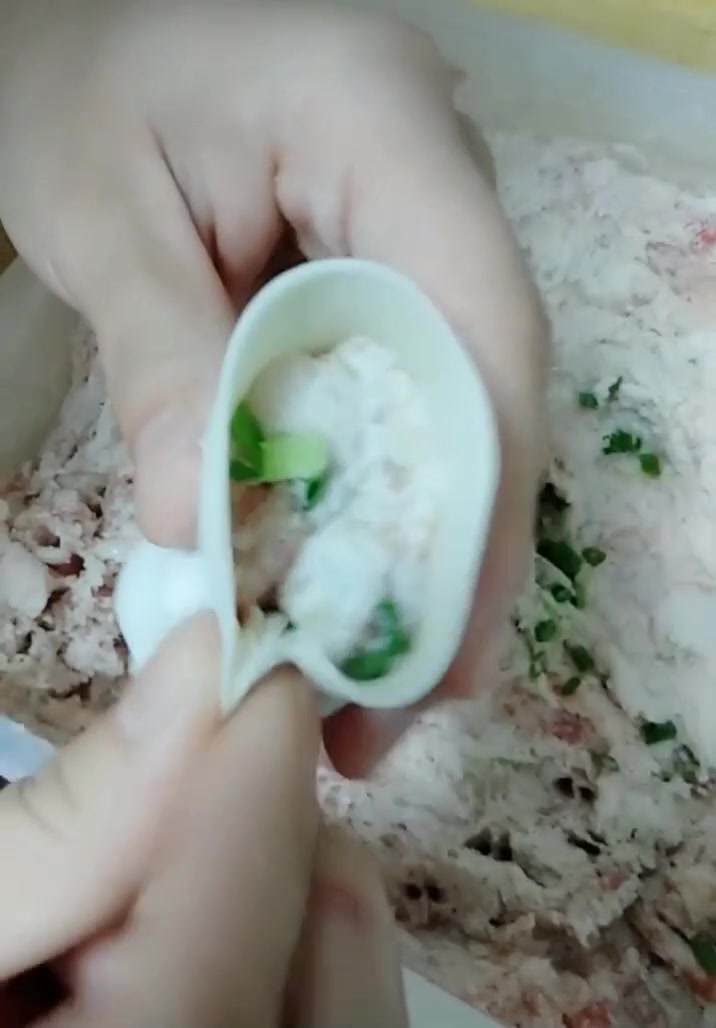 麦穗饺子的包法视频,慢动作教你学会,好看好吃还不会破皮!