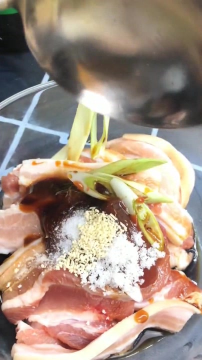 好吃美味的五花肉这样子做,小孩子很喜欢吃,网友:学到了