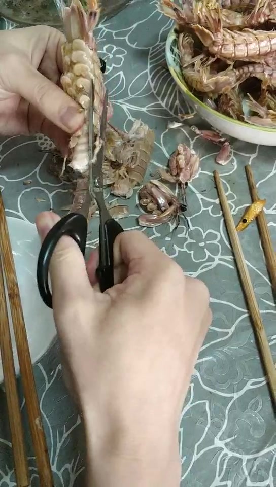 又到了吃皮皮虾的季节