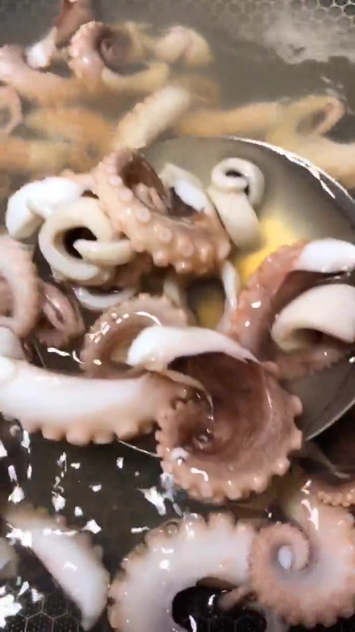 好吃的辣炒八爪鱼,不仅好看还美味,你学会了吗
