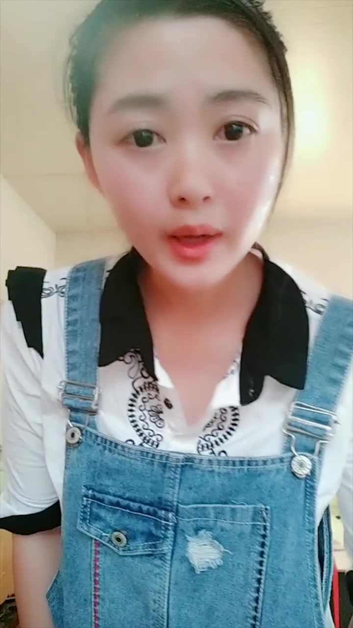 还记得这位“猪肉西施”吗?想不到她还是位段子手!