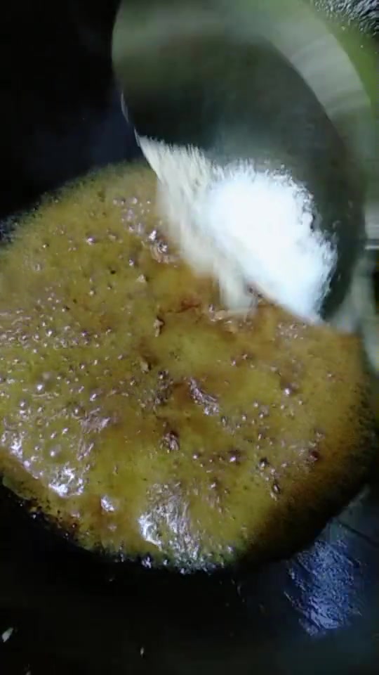 美食教学:黑木耳炒大白菜,这样做最好吃!冬季养生素菜!