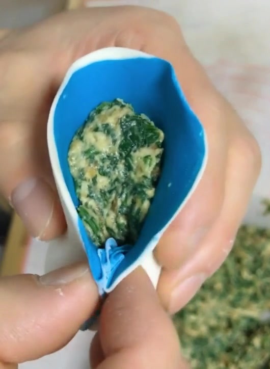 不会包饺子没关系,面点师分享最简单的手法,学会后好看不露馅!