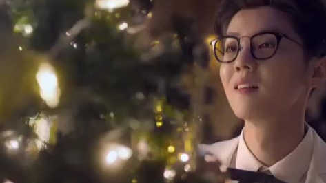 这个圣诞季,鹿店长携KFC宅急送为大家精心准备炸鸡桶,用鹿式圣诞姿势带给你每日份的快乐!赶