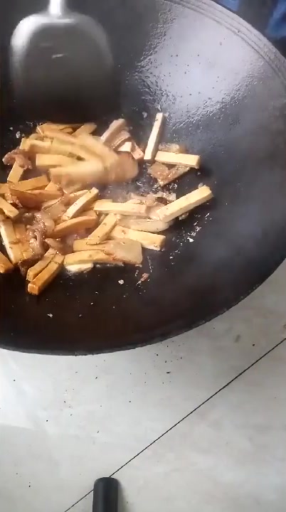 农家小炒,青椒炒香干,家常做法