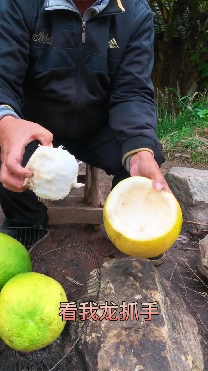 柚子皮煮鸡蛋,有没有人吃过,味道怎么样啊?