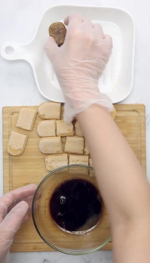 自制香浓小巧的杯装提拉米苏,一个人也可以很精致!