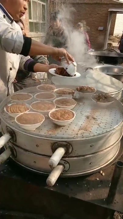 流水席必备菜梅菜扣肉,这样夹馍里吃,简直美滋滋!
