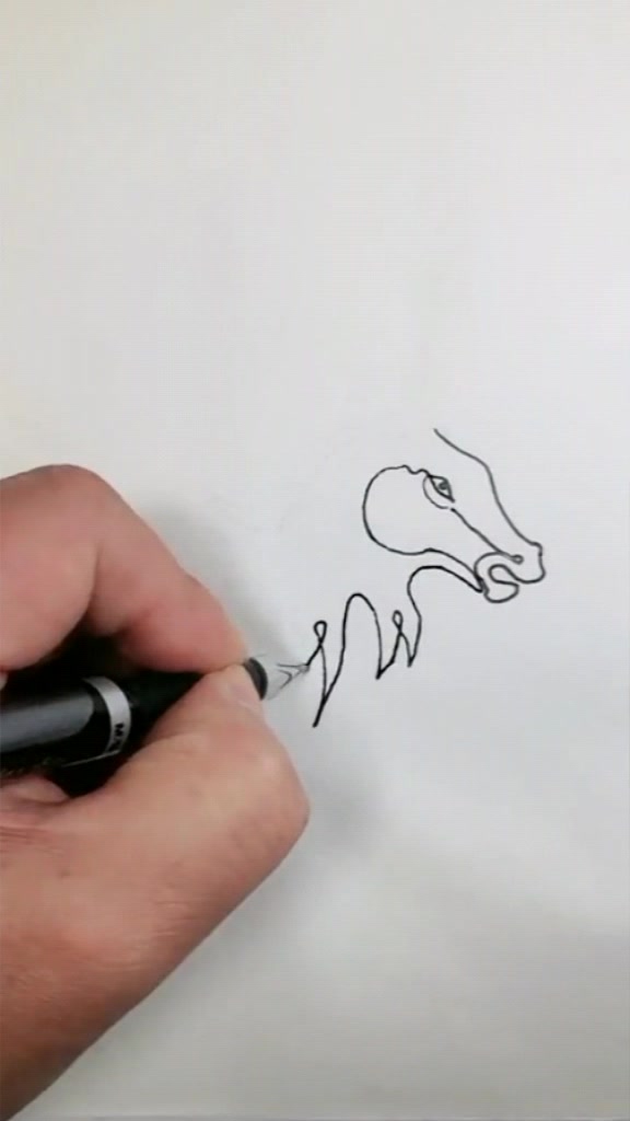 左手一笔简笔画马