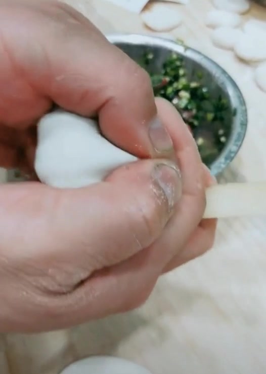 快速包饺子的关键步骤在这里,不露馅还好看,学会了冬至包起来!