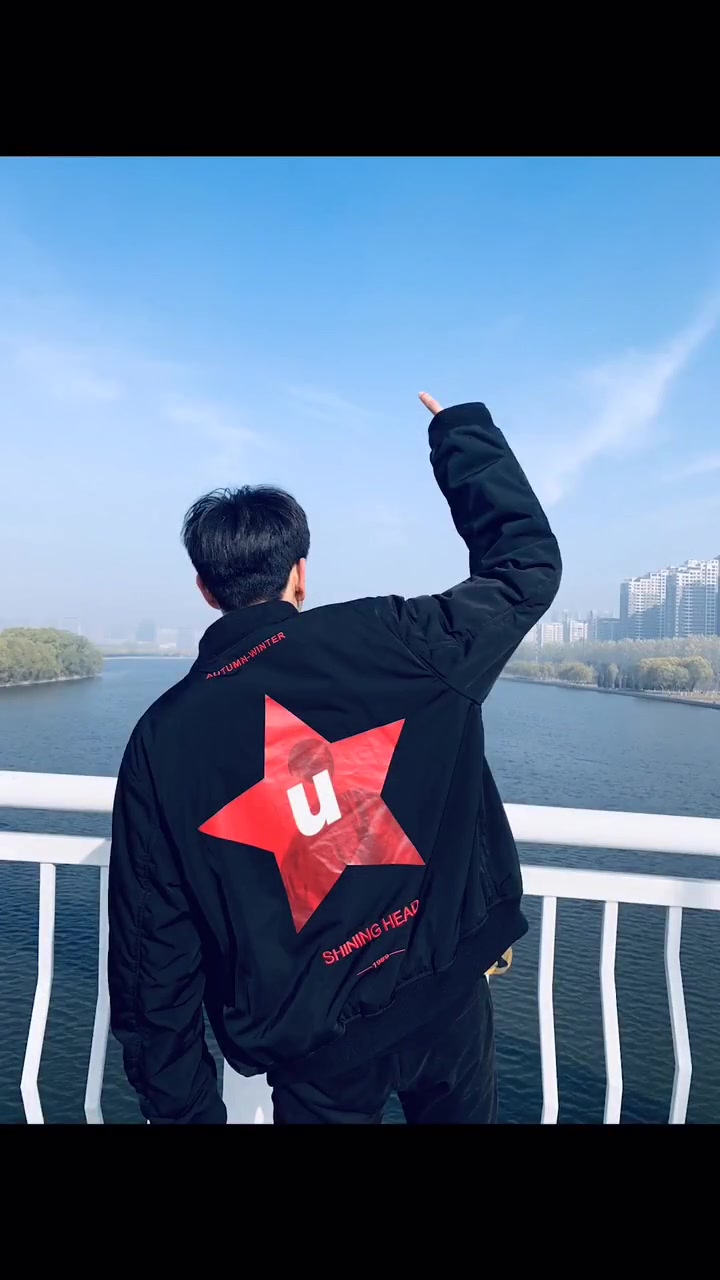 男生如何拍出帅气背影照,我来教你几招,瞬间变男神