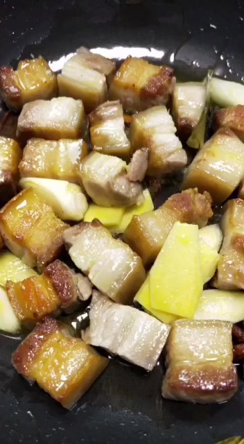 教你在家这样做五花肉,家里来客人的一道下饭菜,简单易学!