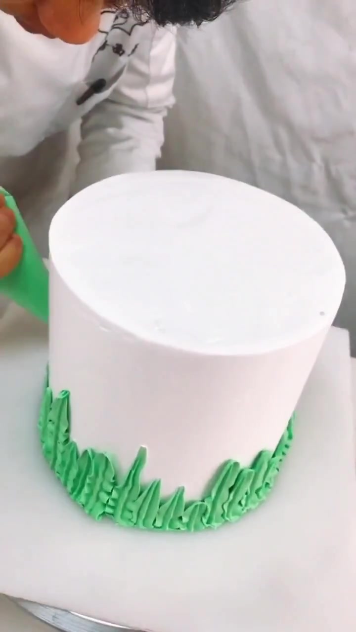 蛋糕师制作的向日葵蛋糕,看着简单又好看哦