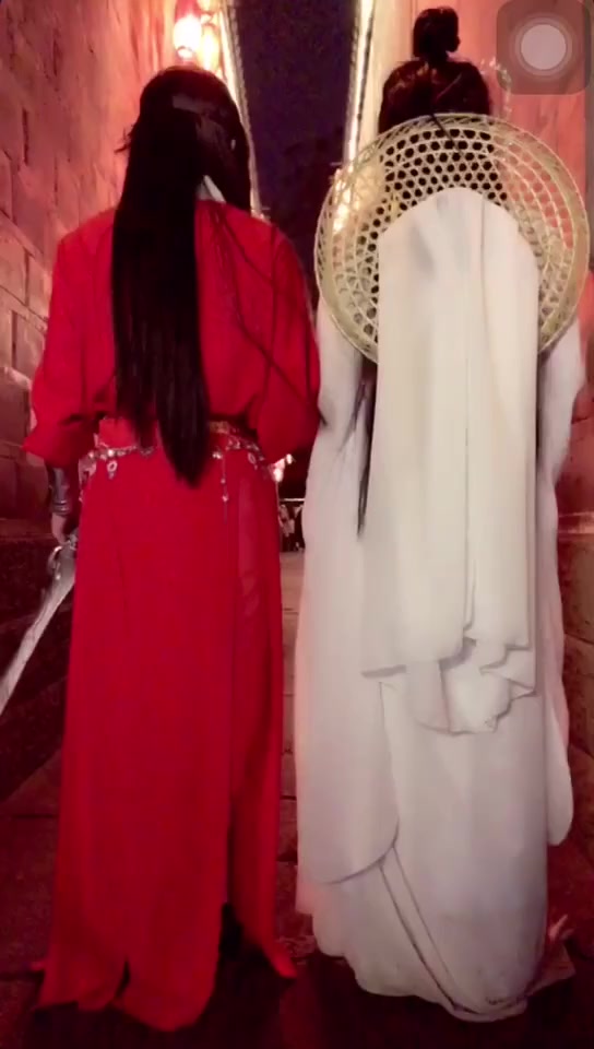 天官赐福:为我明灯三千,为我花开满城,成亲吧,三郎