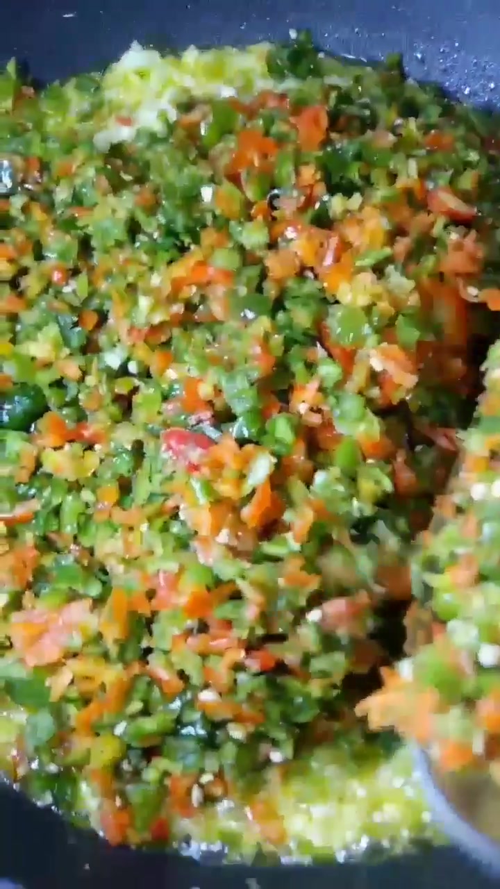 好吃下饭的辣椒酱做法,所有配料精确到克,难度降低一百倍