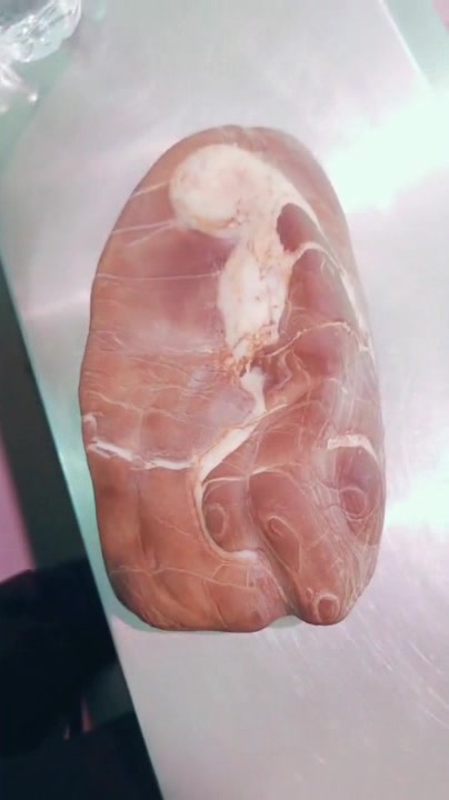 老公超市买的猪肉,看这个样子,总感觉哪里怪怪的!