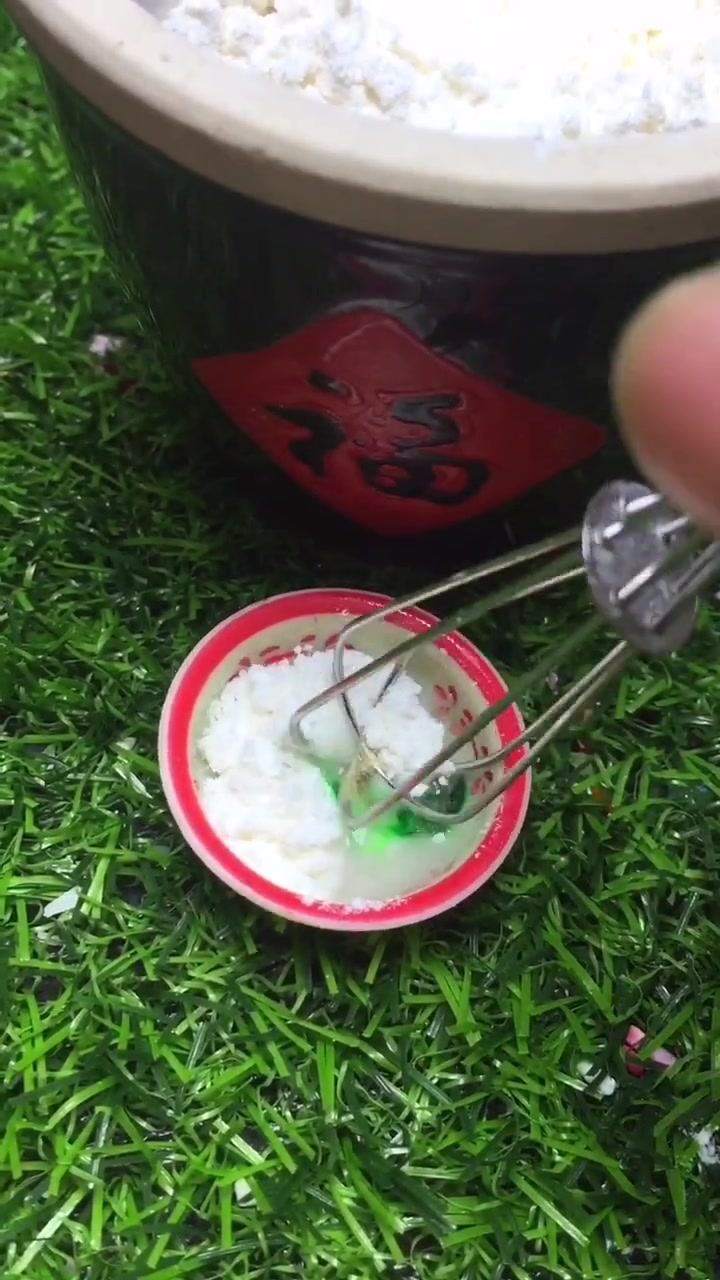 香肠鸡蛋饼的最新做法,美食如此香,快来尝尝吧