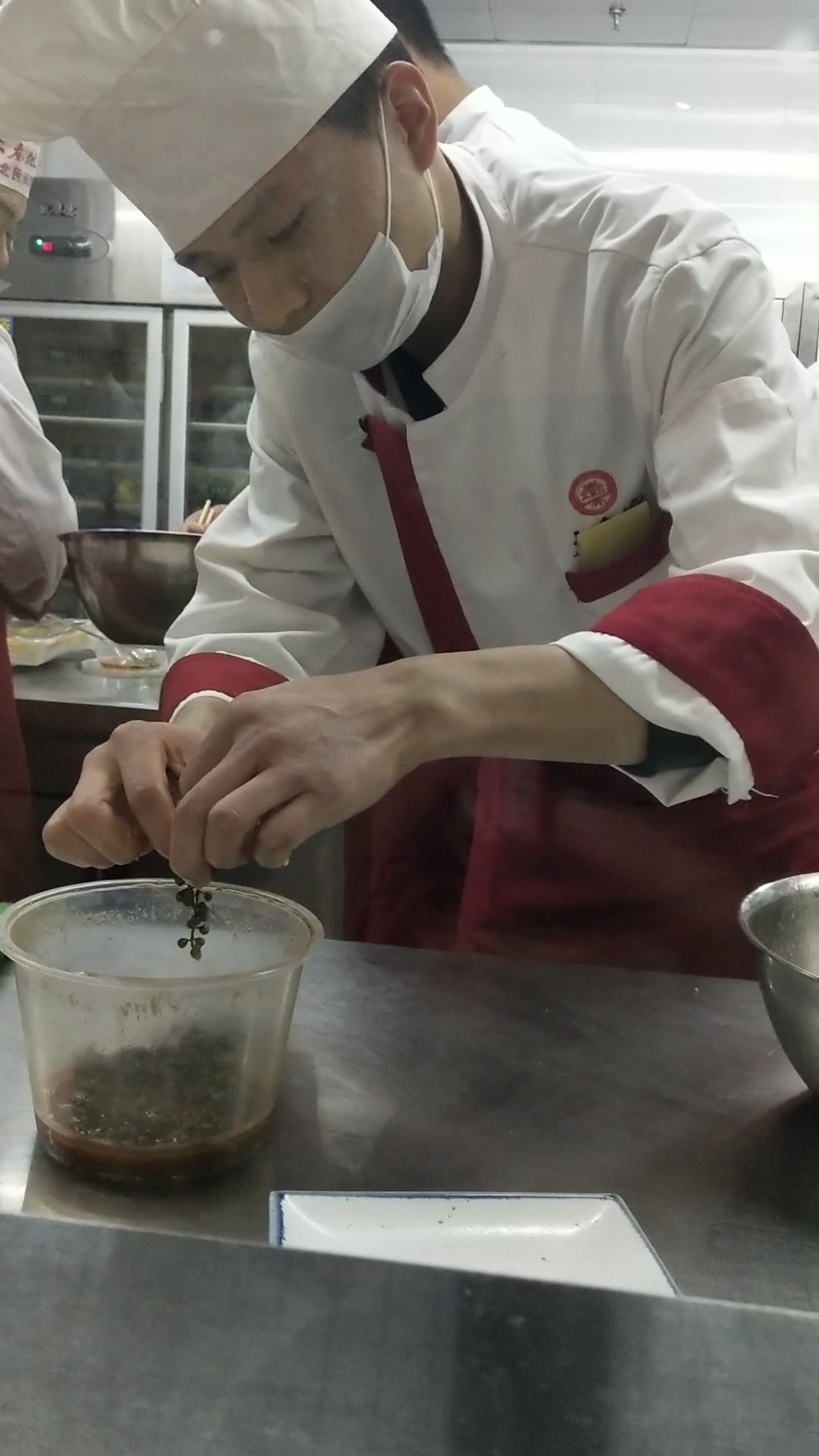 大秦地西北菜正在举行每周的厨艺比赛