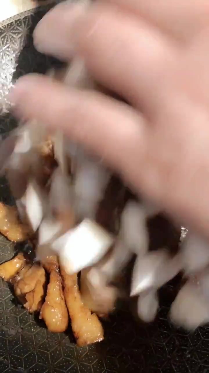 美食达人:红烧肉卤蛋套餐做法教学来了,美味还有营养,你爱吃吗
