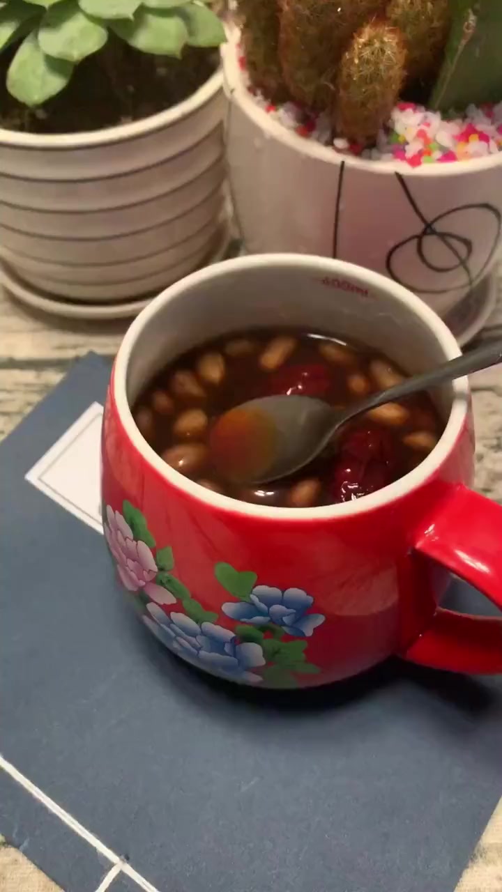 养生红枣莲子汤!-祛湿补气