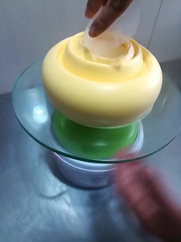 国外达人制作的钱袋蛋糕,看着就很精致哦