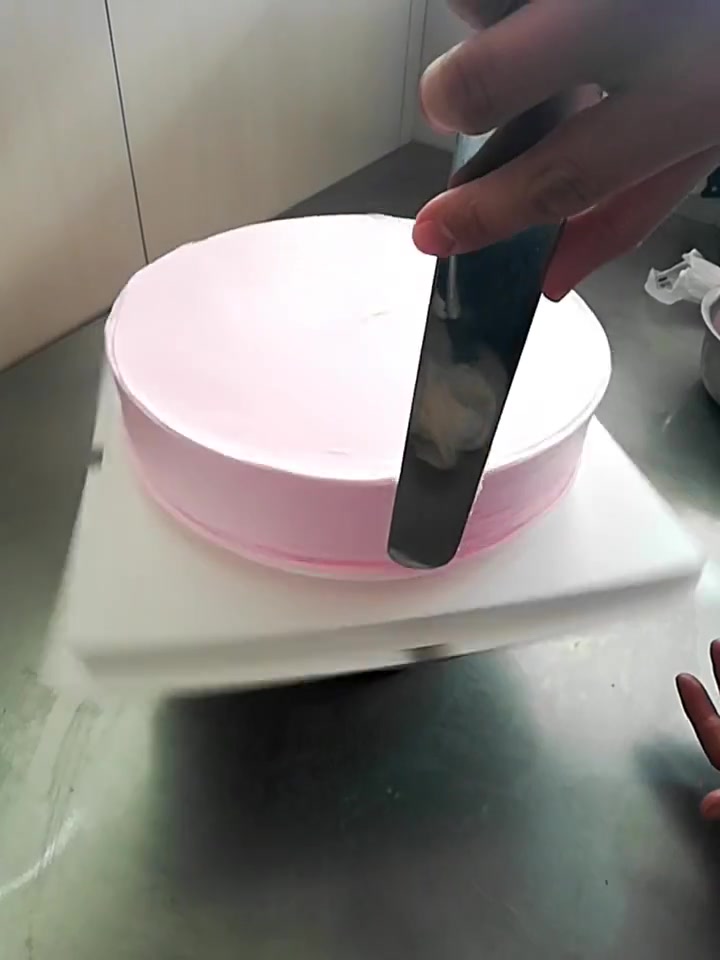 国外达人制作的火烈鸟蛋糕,看着就很少女心,超喜欢