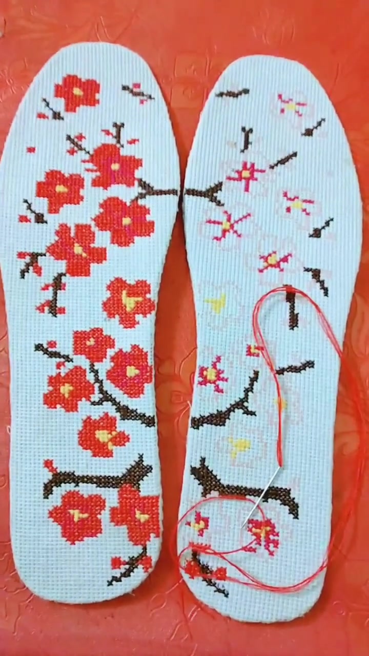 纯手工十字绣鞋垫!