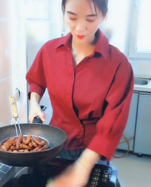 肉条这个做法实在是太香了,香辣美味,很是解馋