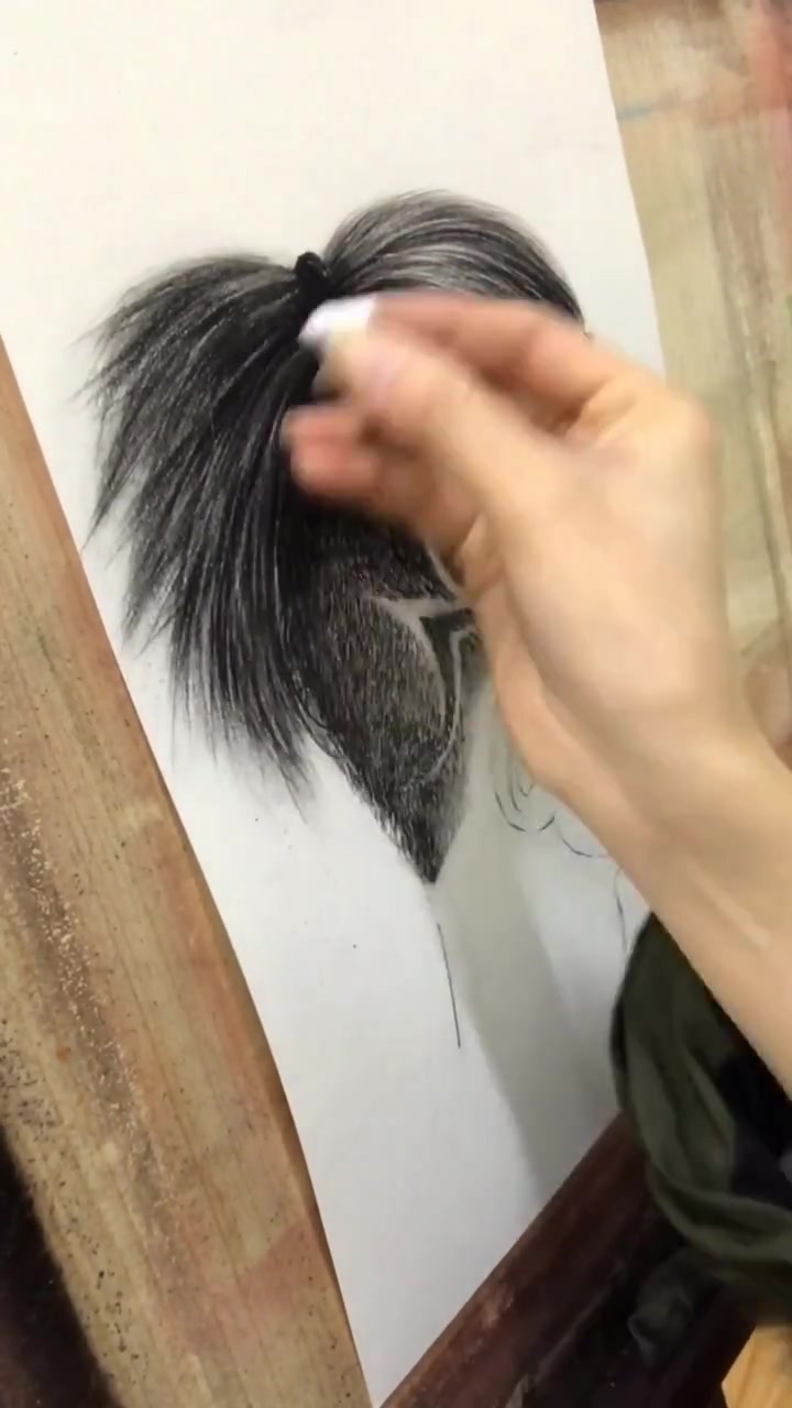 素描画:创意马尾雕刻发型,帅气男生必备