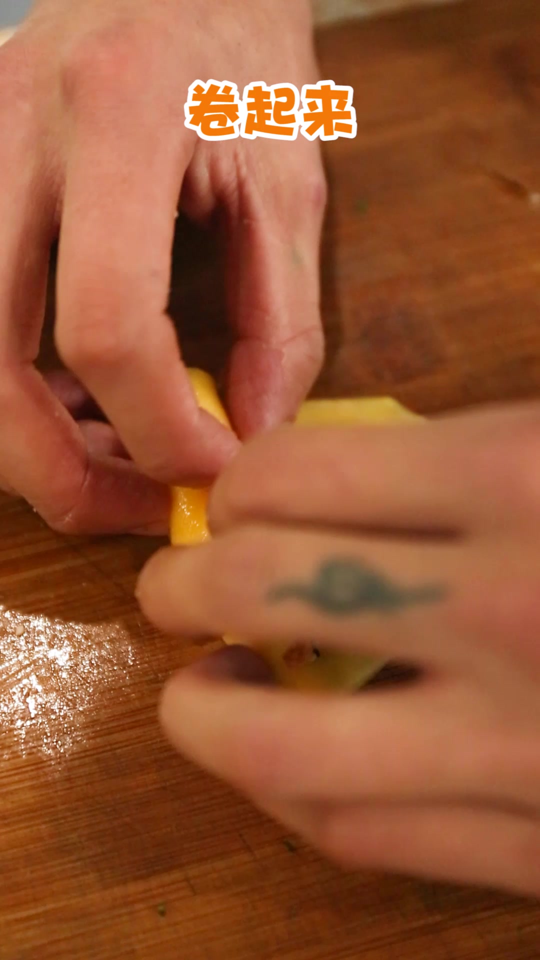 春节期间高热量吃多了,山西新东方帮你来解腻——芒果三文鱼酱卷